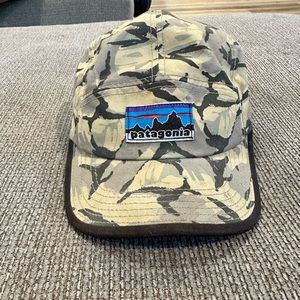 Patagonia  2015 Retro Fitz Roy Label Tradesmith Hat